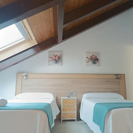 Apartamentos Turisticos Avila Puerta De Los Leales 1-2 Zewnętrze zdjęcie