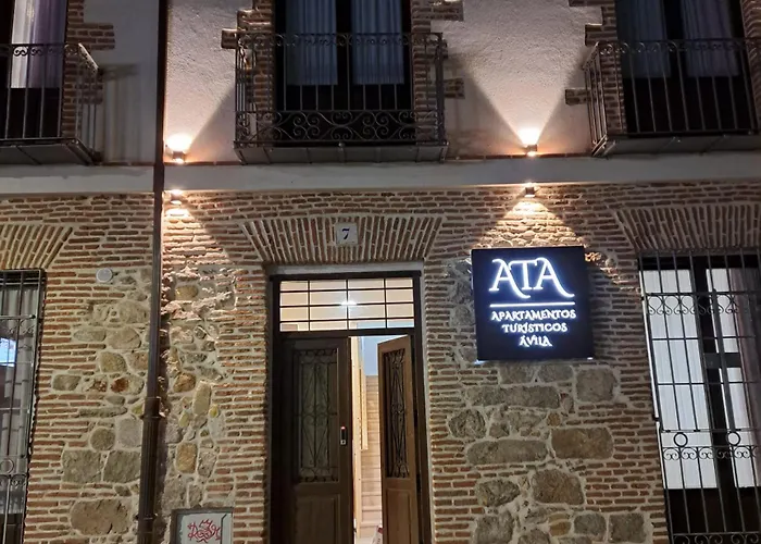 Apartamentos Turisticos Avila Puerta De Los Leales 1-2